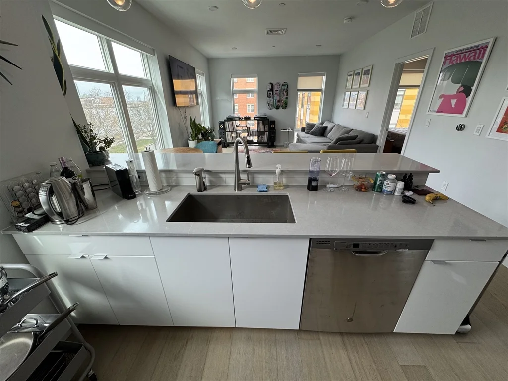 3 bed, 2 bath apartment for rent at 1 Lisbon St Unit 301, East Boston — photo 20 of 41