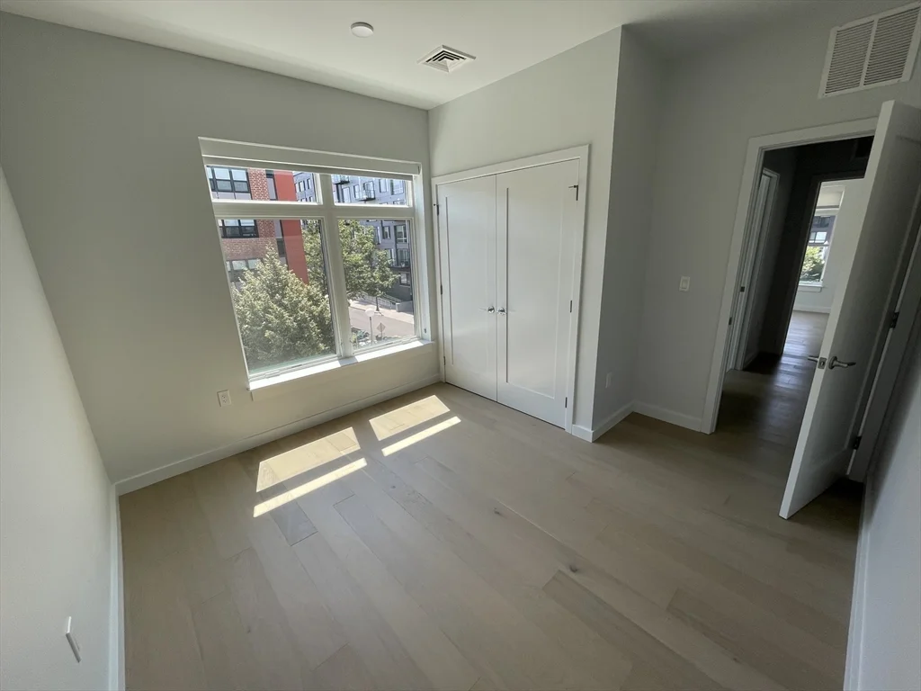 3 bed, 2 bath apartment for rent at 1 Lisbon St Unit 301, East Boston — photo 29 of 41