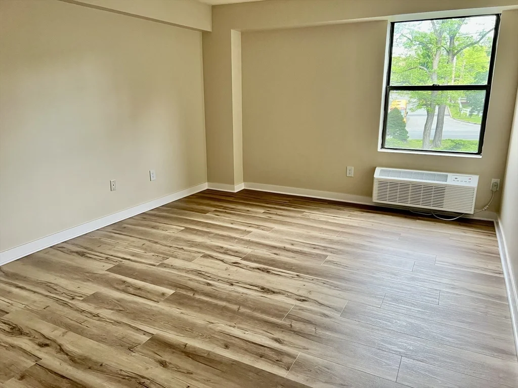 2 bed, 2 bath apartment for rent at 1 Loring Ave Unit 311, Swampscott — photo 16 of 20