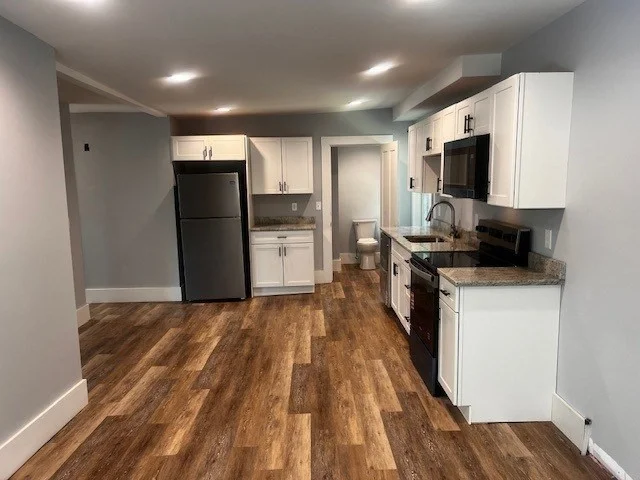 2 bed, 1 bath apartment for rent at 1 Madison Unit B, Amesbury — photo 11 of 23