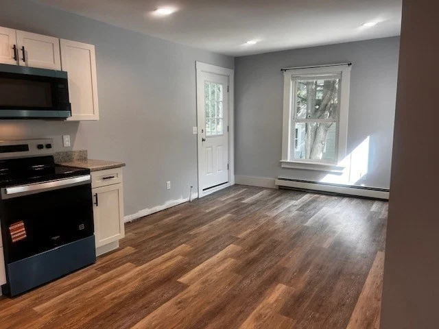 2 bed, 1 bath apartment for rent at 1 Madison Unit B, Amesbury — photo 12 of 23