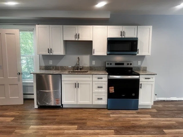 2 bed, 1 bath apartment for rent at 1 Madison Unit B, Amesbury — photo 8 of 23