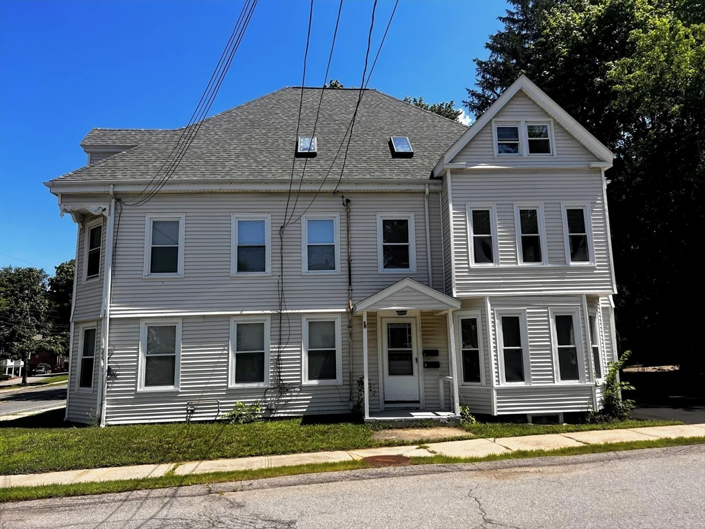 2 bed, 1 bath apartment for rent at 1 Madison Unit B, Amesbury