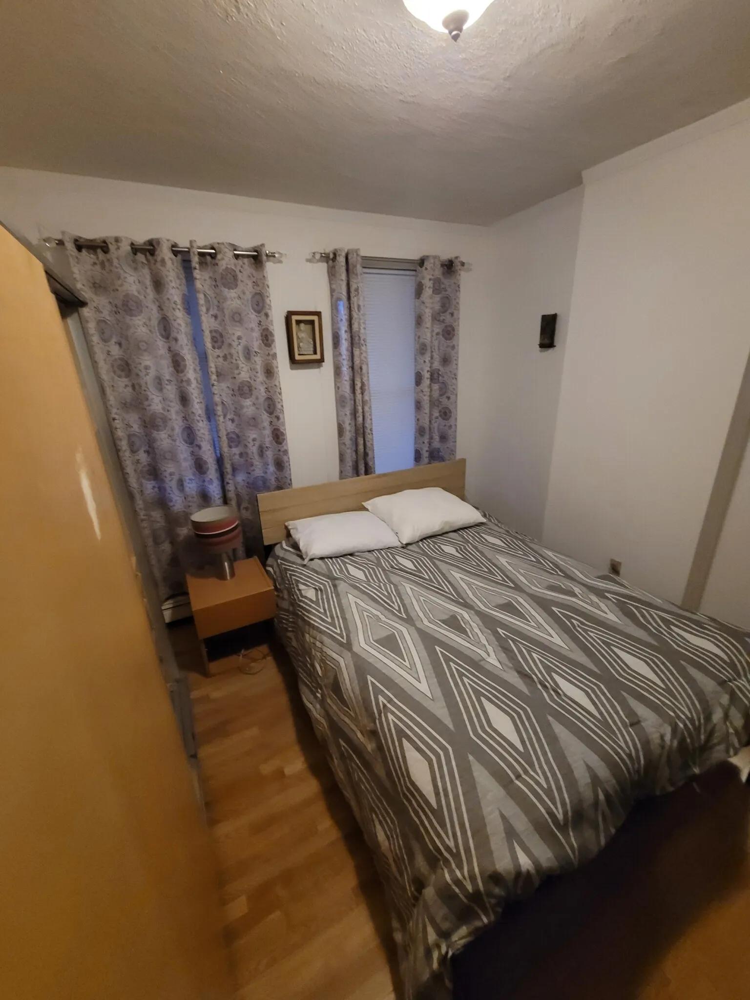 3 bed, 1 bath apartment for rent at 1 Mark St Unit 3, Jamaica Plain — photo 25 of 38