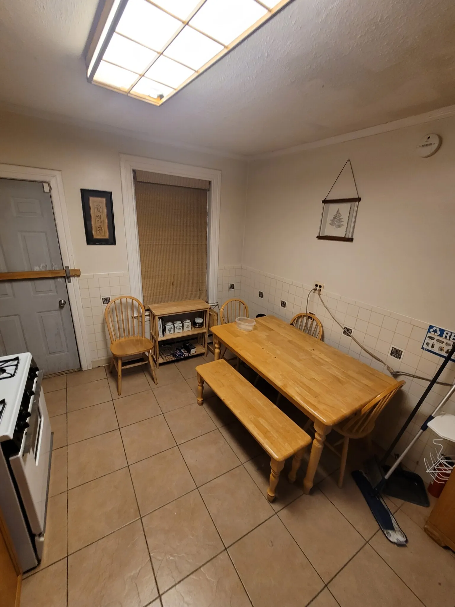 3 bed, 1 bath apartment for rent at 1 Mark St Unit 3, Jamaica Plain — photo 22 of 38