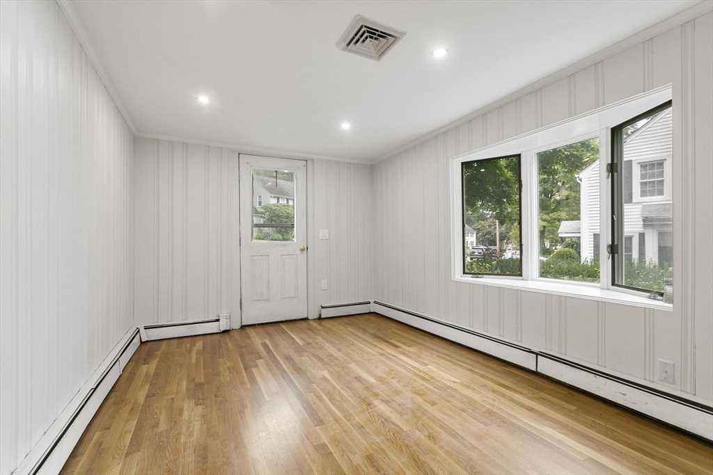 3 bed, 2 bath apartment for rent at 1 Martin Rd, Wellesley — photo 17 of 35