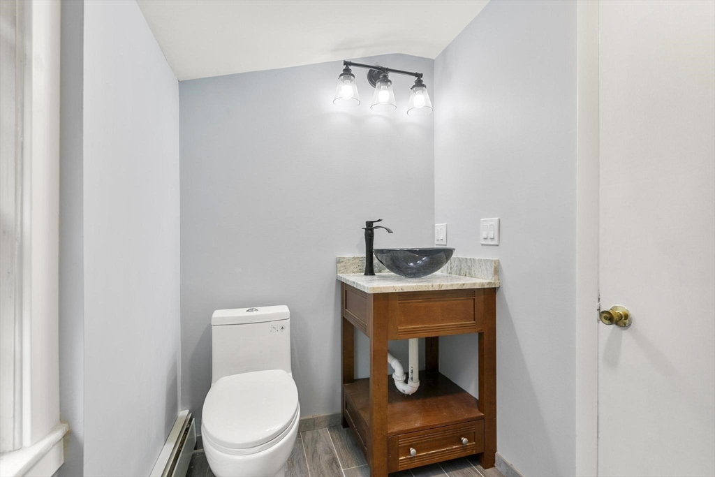 3 bed, 2 bath apartment for rent at 1 Martin Rd, Wellesley — photo 18 of 35