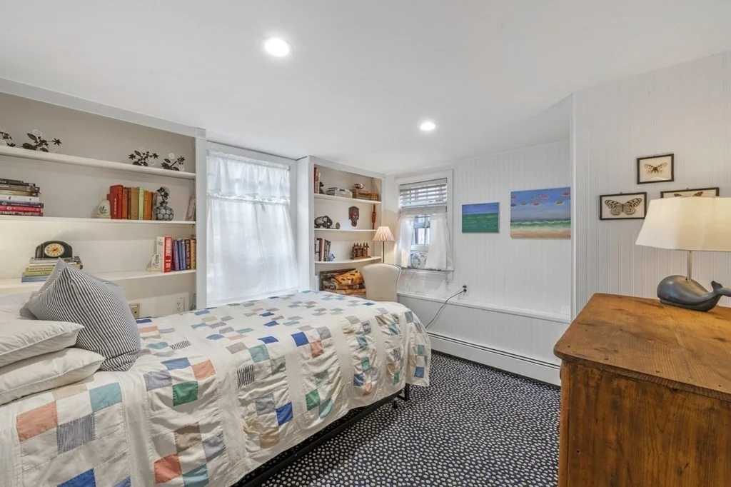 2 bed, 1 bath apartment for rent at 1 Mason Unit 1, Old Town — photo 14 of 20