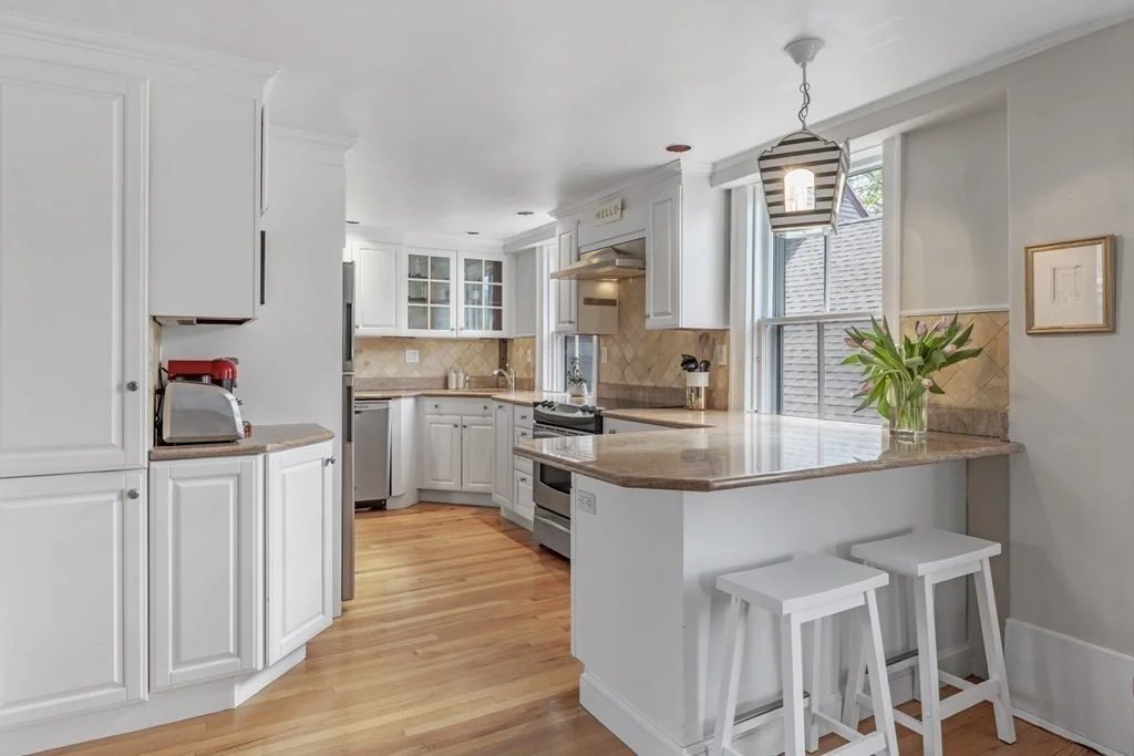2 bed, 2 bath apartment for rent at 1 Mason Unit 2, Old Town — photo 5 of 20