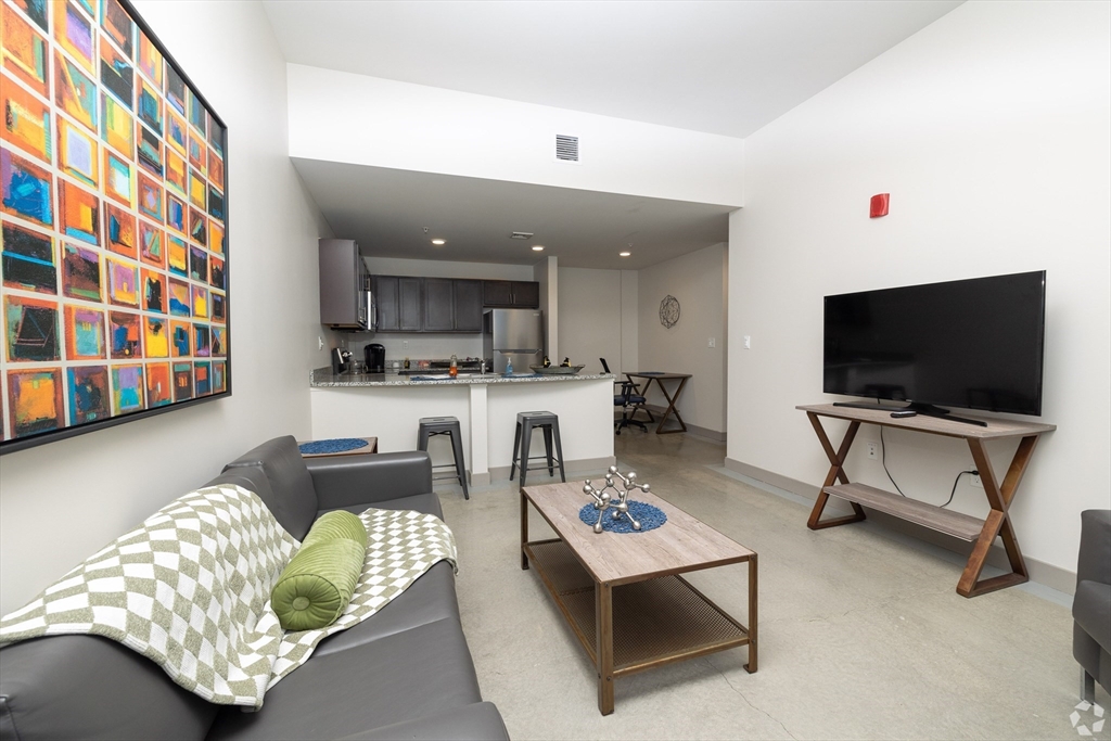 2 bed, 2 bath apartment for rent at 1 Merrimack Plaza Unit 0, Lowell — photo 3 of 29