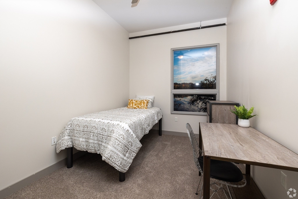 2 bed, 2 bath apartment for rent at 1 Merrimack Plaza Unit 0, Lowell — photo 14 of 29