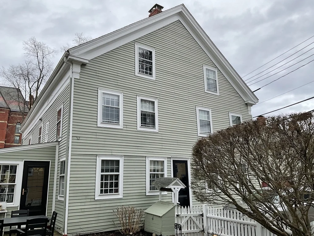 1 bed, 1 bath apartment for rent at 1 Middle Unit 3, Marblehead — photo 16 of 16
