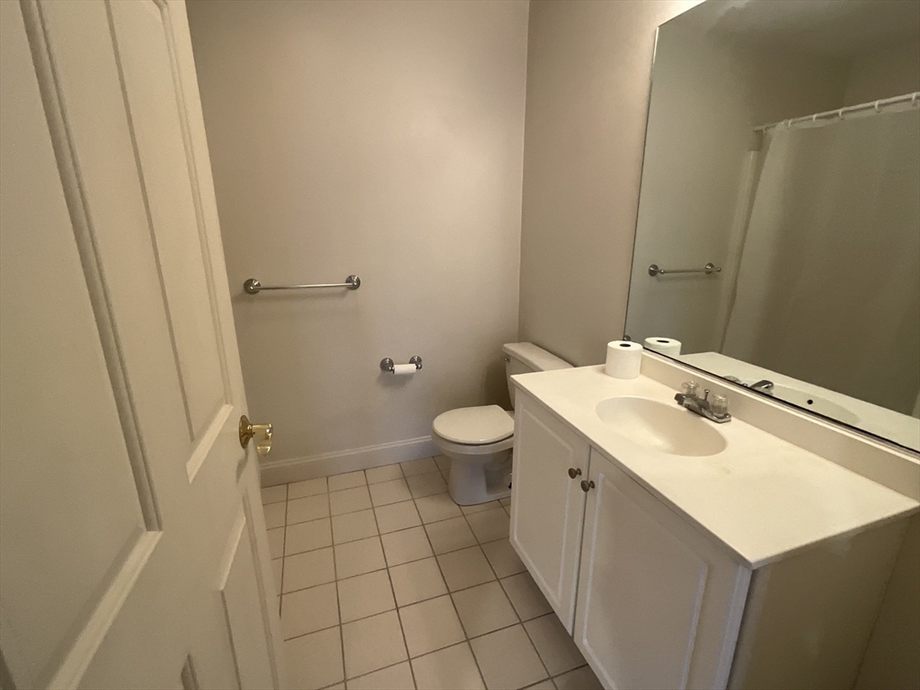 2 bed, 2 bath apartment for rent at 1 Millbrook Ln Unit 309, Wakefield — photo 14 of 17