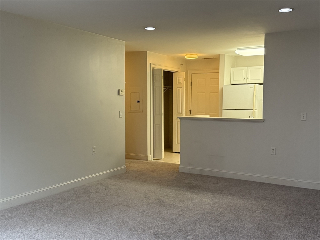 2 bed, 2 bath apartment for rent at 1 Millbrook Ln Unit 309, Wakefield — photo 6 of 17