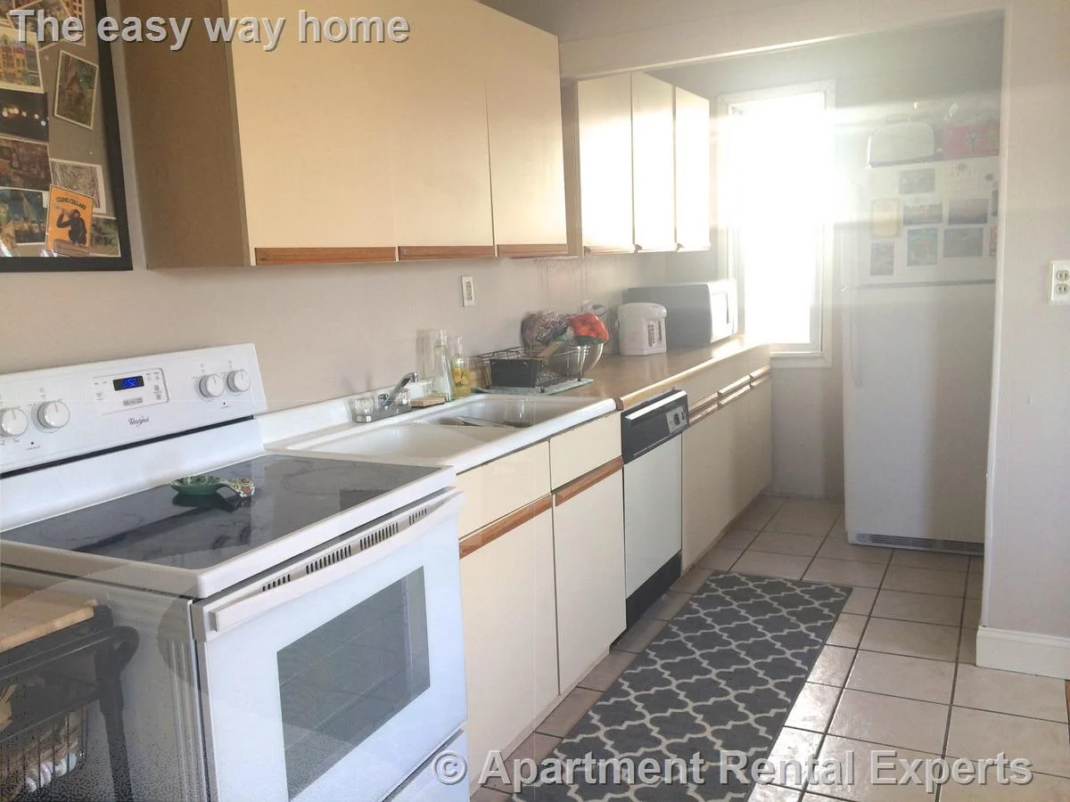 3 bed, 1 bath apartment for rent at 1 Mossland St Unit 3, Porter Square — photo 1 of 3