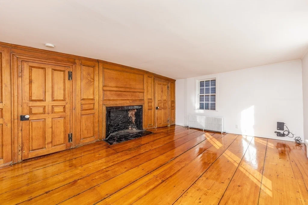 2 bed, 1 bath apartment for rent at 1 Mugford St Unit 3, Glenwood — photo 8 of 24