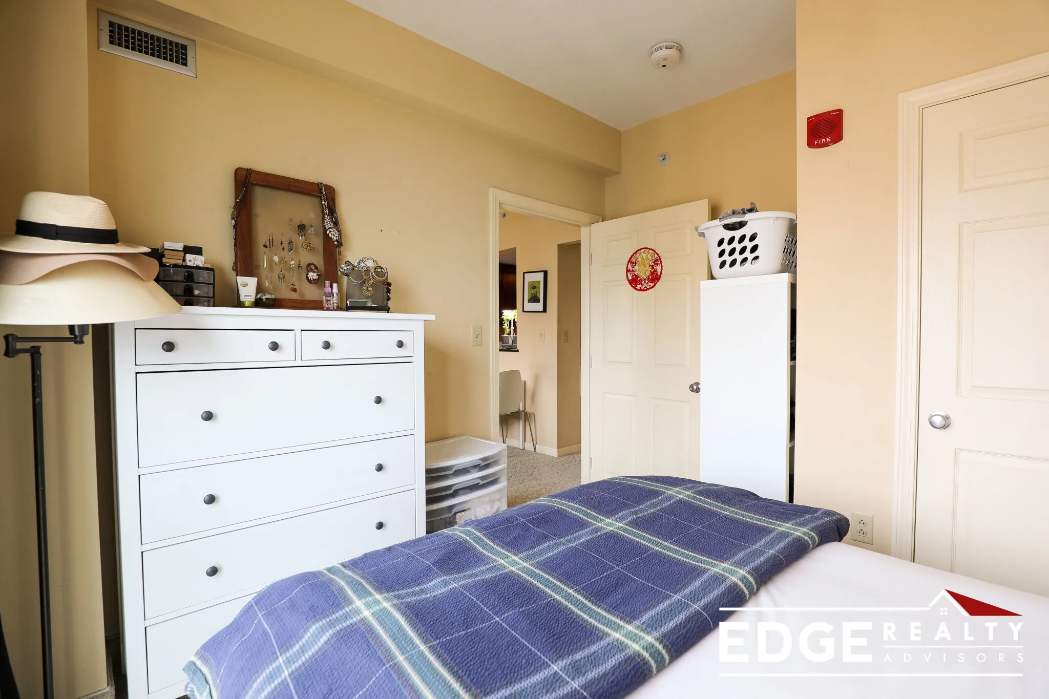 1 bed, 1 bath apartment for rent at 1 Nassau St Unit 1502, Chinatown — photo 8 of 10