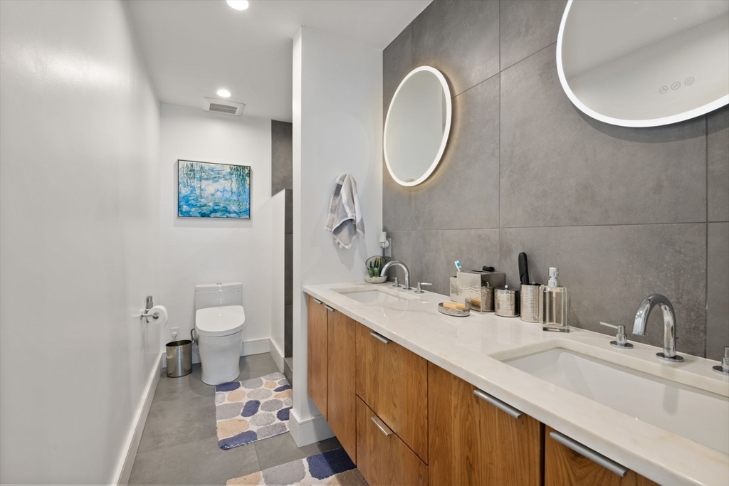 2 bed, 2 bath apartment for rent at 1 Nassau St Unit 2204, Chinatown — photo 15 of 30