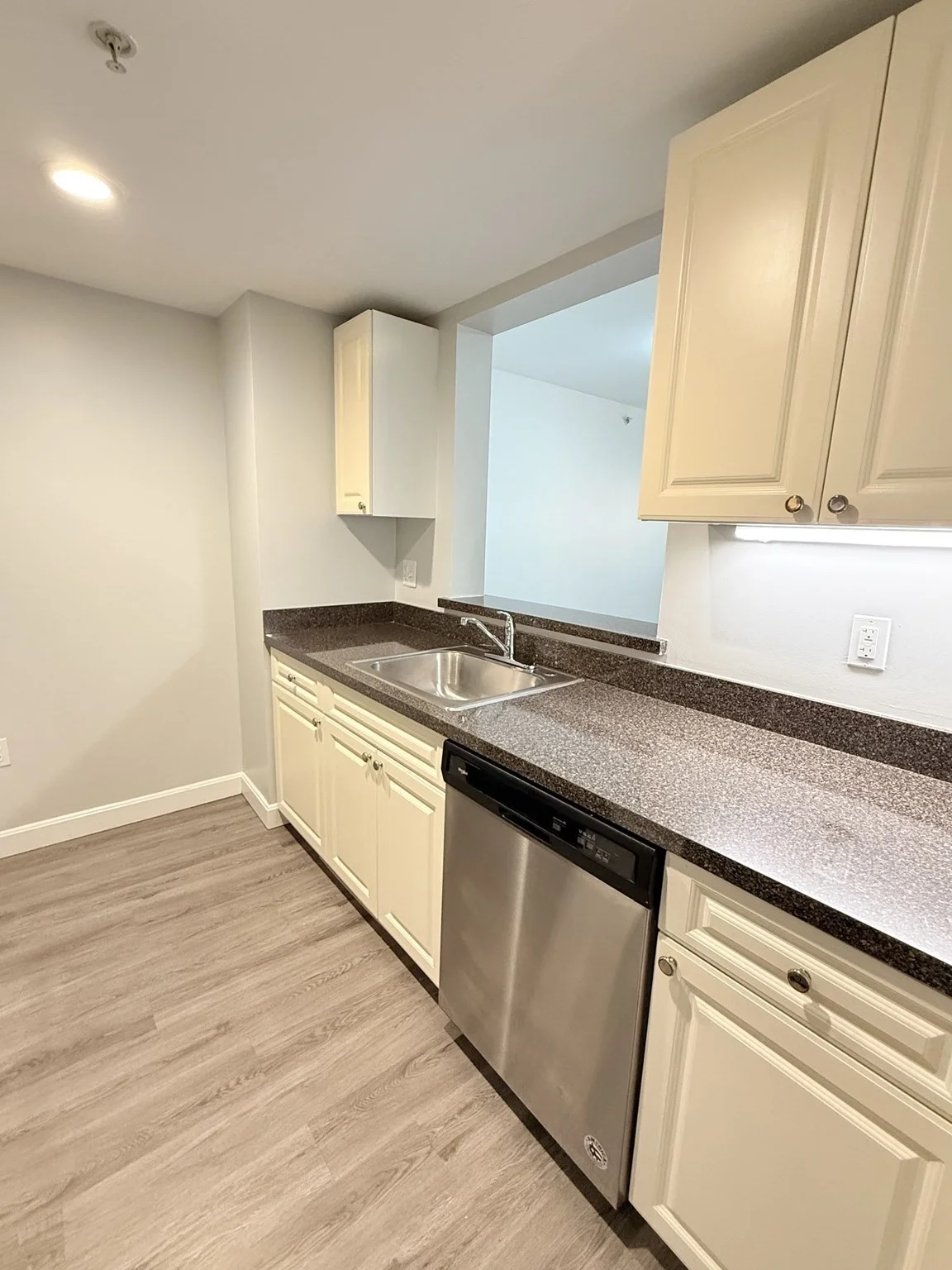 2 bed, 2 bath apartment for rent at 1 Nassau St Unit 409, Chinatown — photo 3 of 28