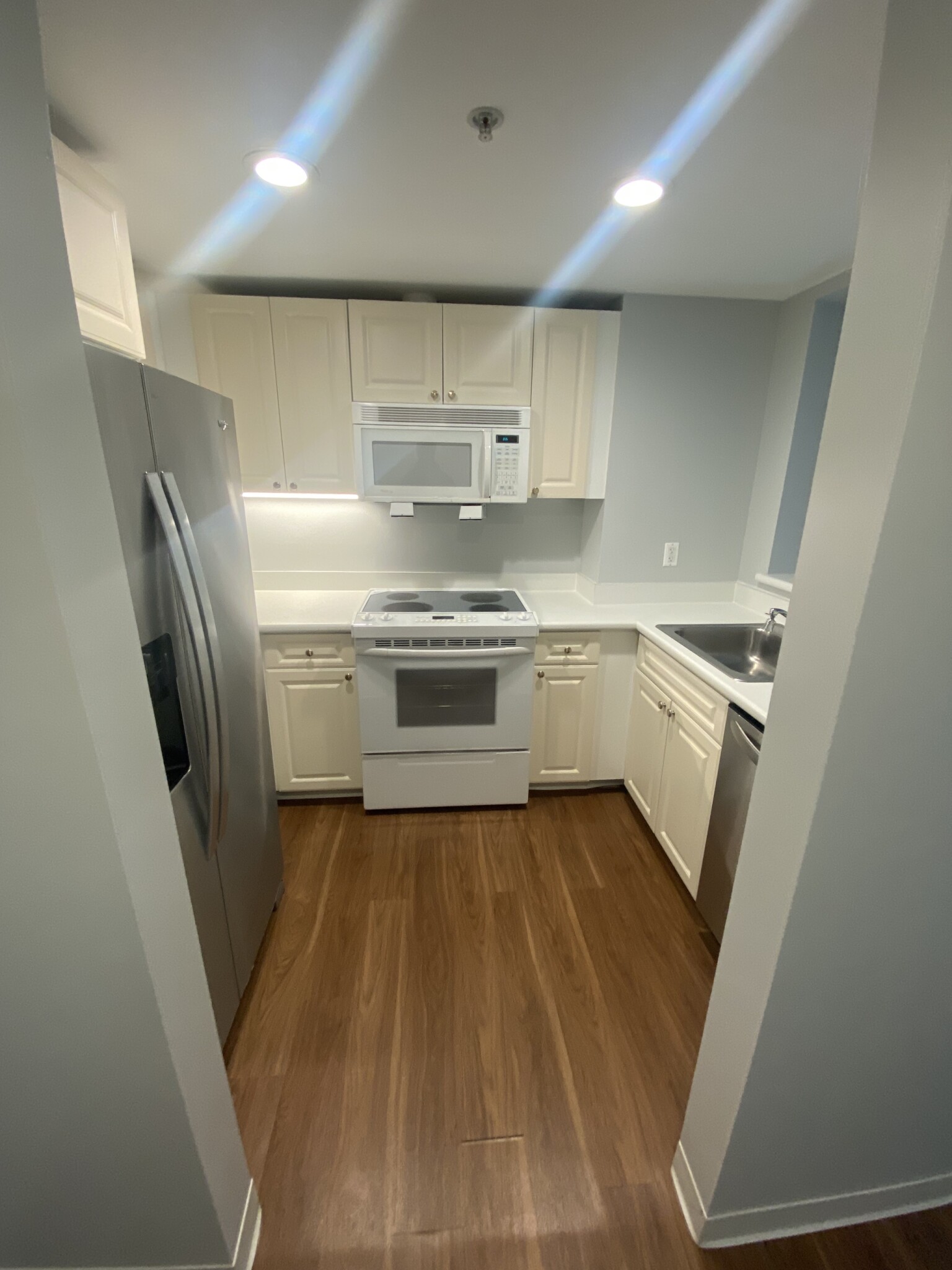 2 bed, 2 bath apartment for rent at 1 Nassau St Unit 517, Chinatown