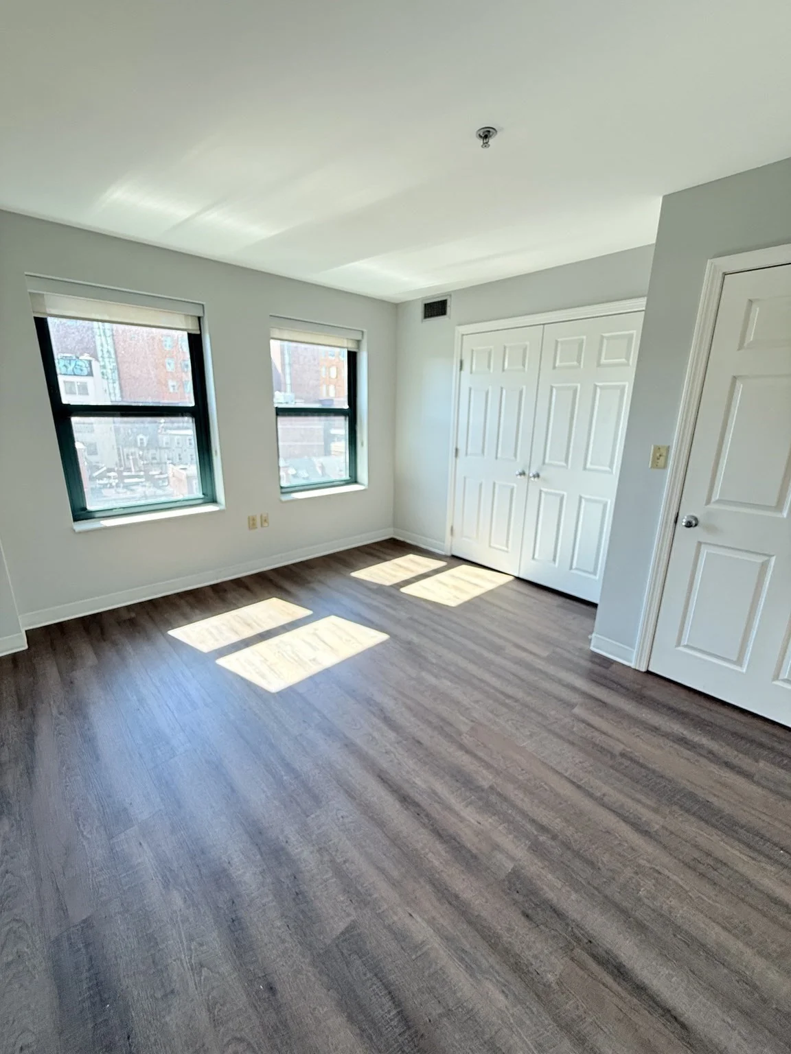 3 bed, 2 bath apartment for rent at 1 Nassau St Unit 612, Chinatown — photo 3 of 28