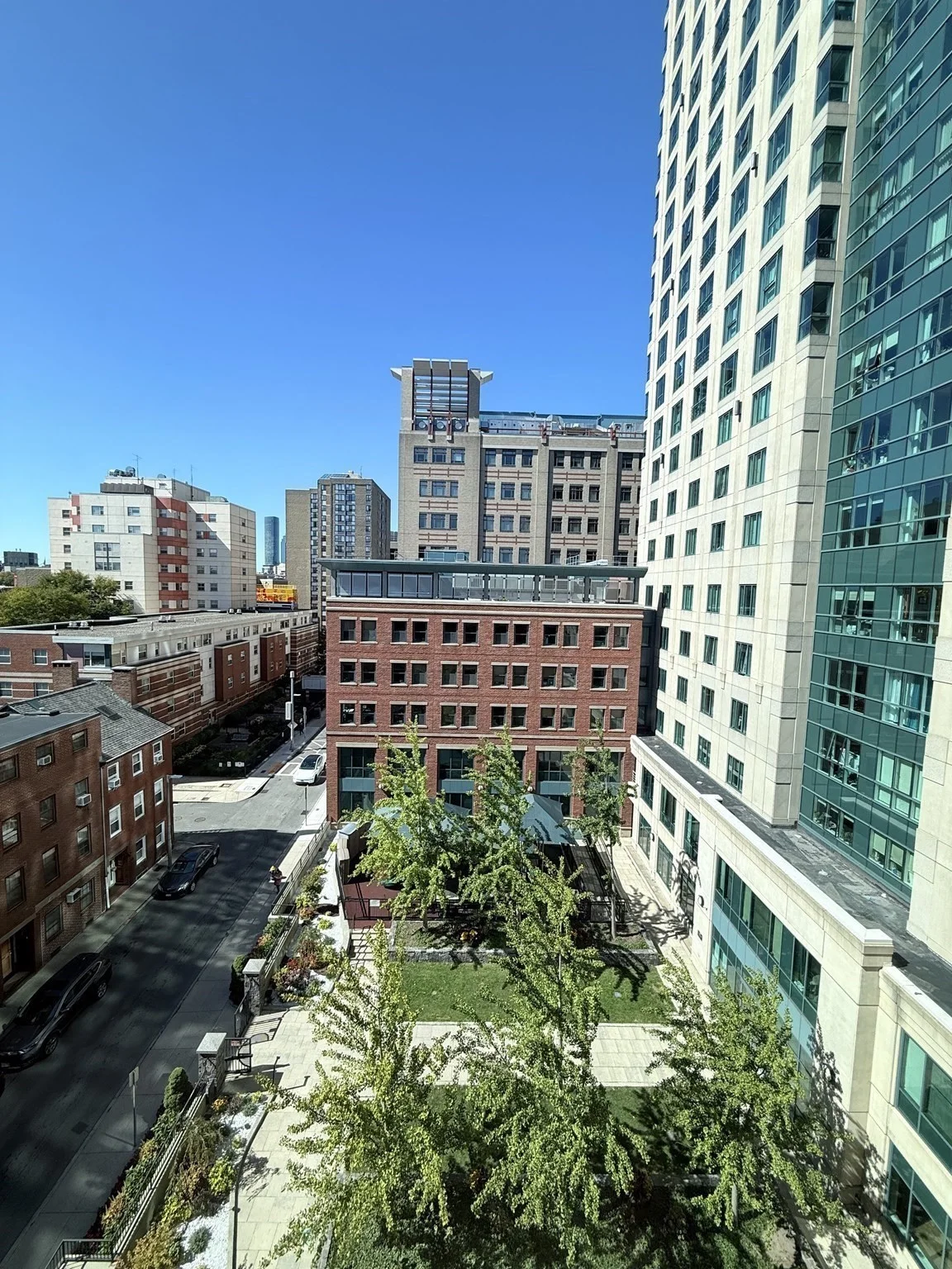 3 bed, 2 bath apartment for rent at 1 Nassau St Unit 612, Chinatown — photo 5 of 28