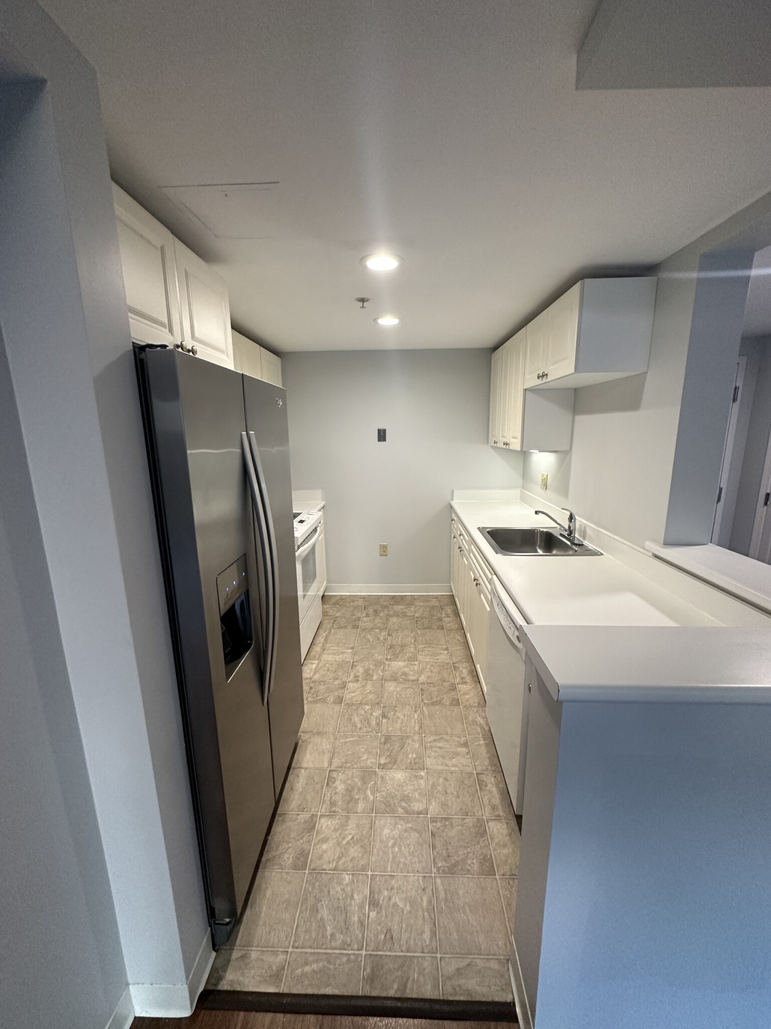 2 bed, 2 bath apartment for rent at 1 Nassau St Unit 707, Chinatown — photo 3 of 11