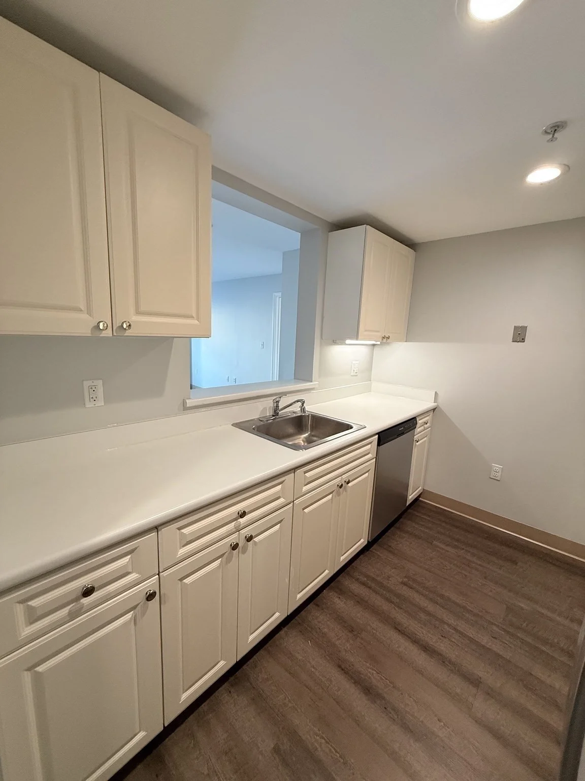 2 bed, 2 bath apartment for rent at 1 Nassau St Unit 903, Chinatown — photo 3 of 24