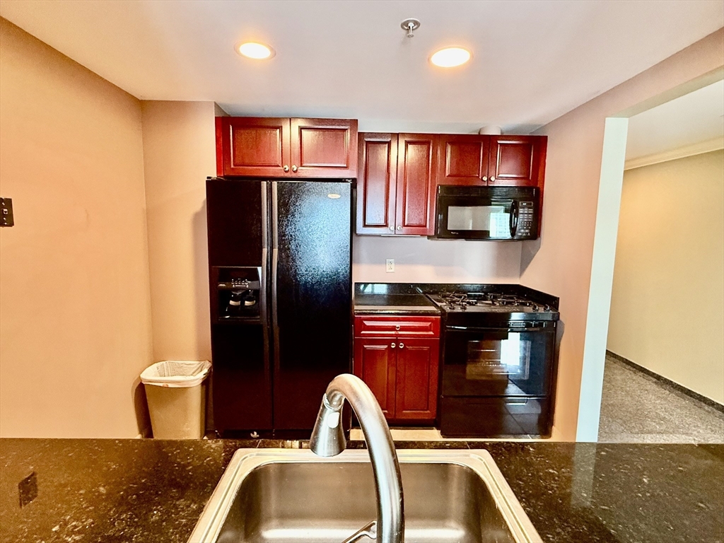2 bed, 2 bath apartment for rent at 1 Nassau Unit 2105, Chinatown — photo 4 of 22