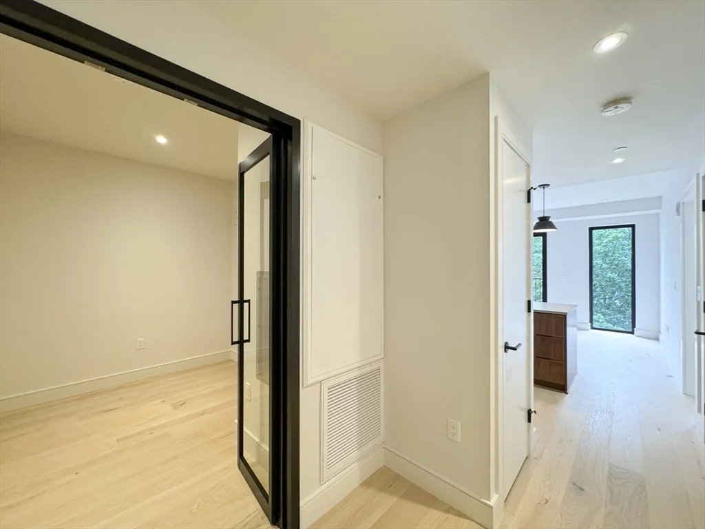 1 bed, 1 bath apartment for rent at 1 Nevins Hill Way Unit 406, Brighton — photo 3 of 37