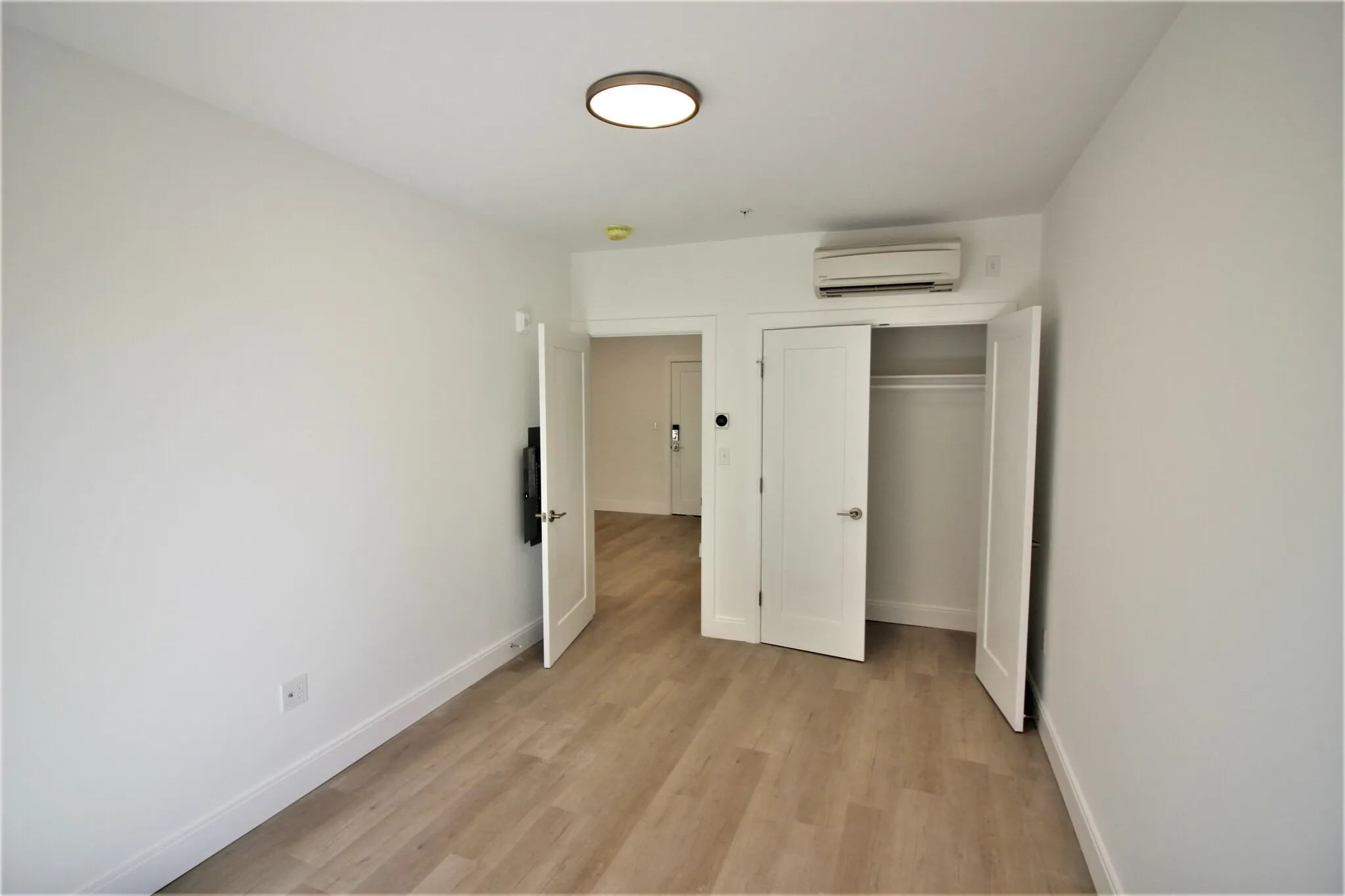 2 bed, 1 bath apartment for rent at 1 Newcomb St Unit 502, Roxbury — photo 5 of 12