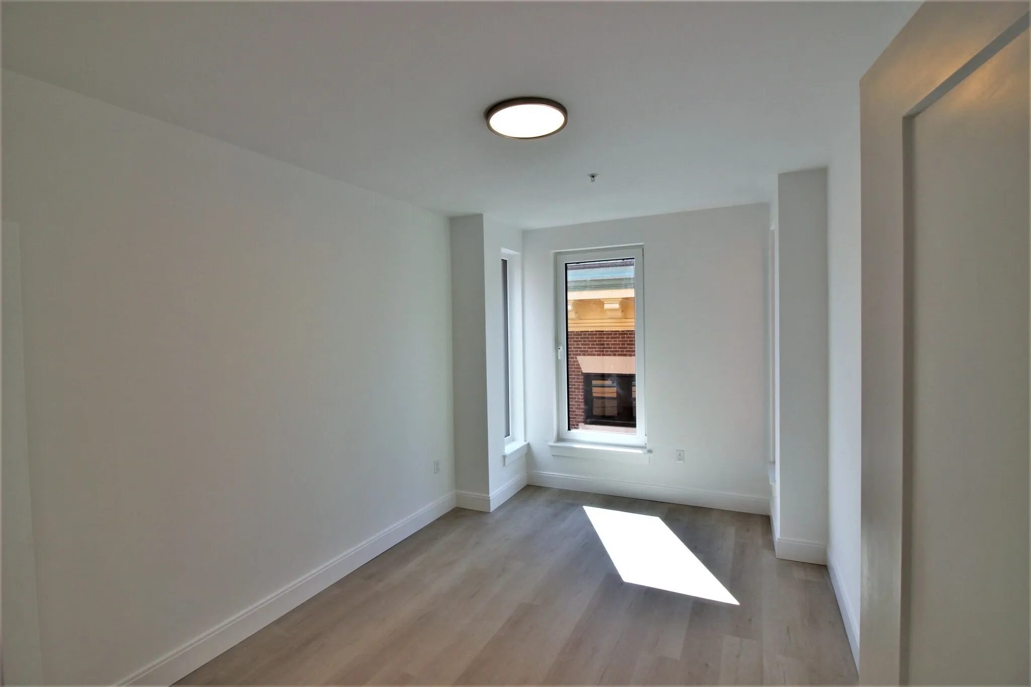2 bed, 1 bath apartment for rent at 1 Newcomb St Unit 502, Roxbury — photo 4 of 12