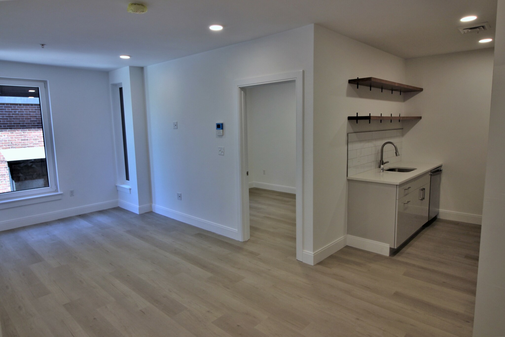 2 bed, 1 bath apartment for rent at 1 Newcomb St Unit 503, South End — photo 5 of 10