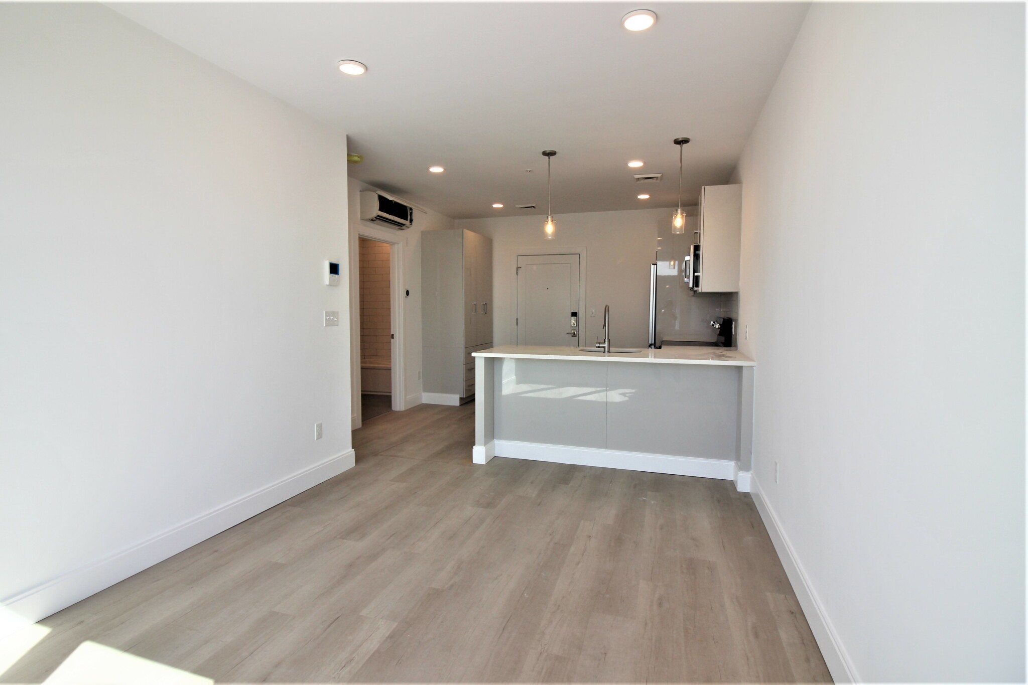 1 bed, 1 bath apartment for rent at 1 Newcomb St Unit 603, Roxbury — photo 9 of 16