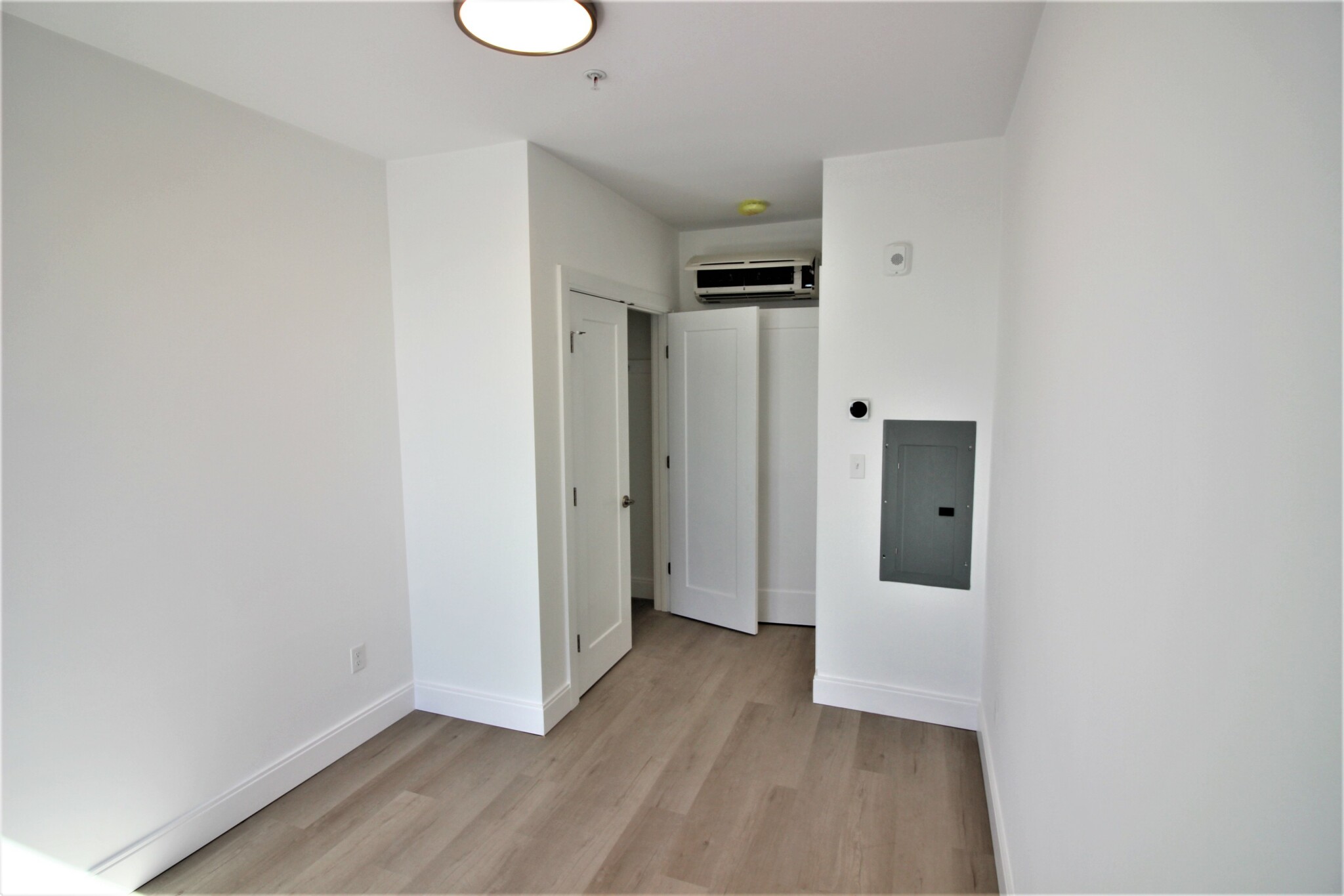 1 bed, 1 bath apartment for rent at 1 Newcomb St Unit 603, Roxbury — photo 11 of 16