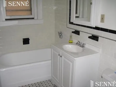 2 bed, 1 bath apartment for rent at 1 Newport Rd Unit 1, Baldwin — photo 10 of 11