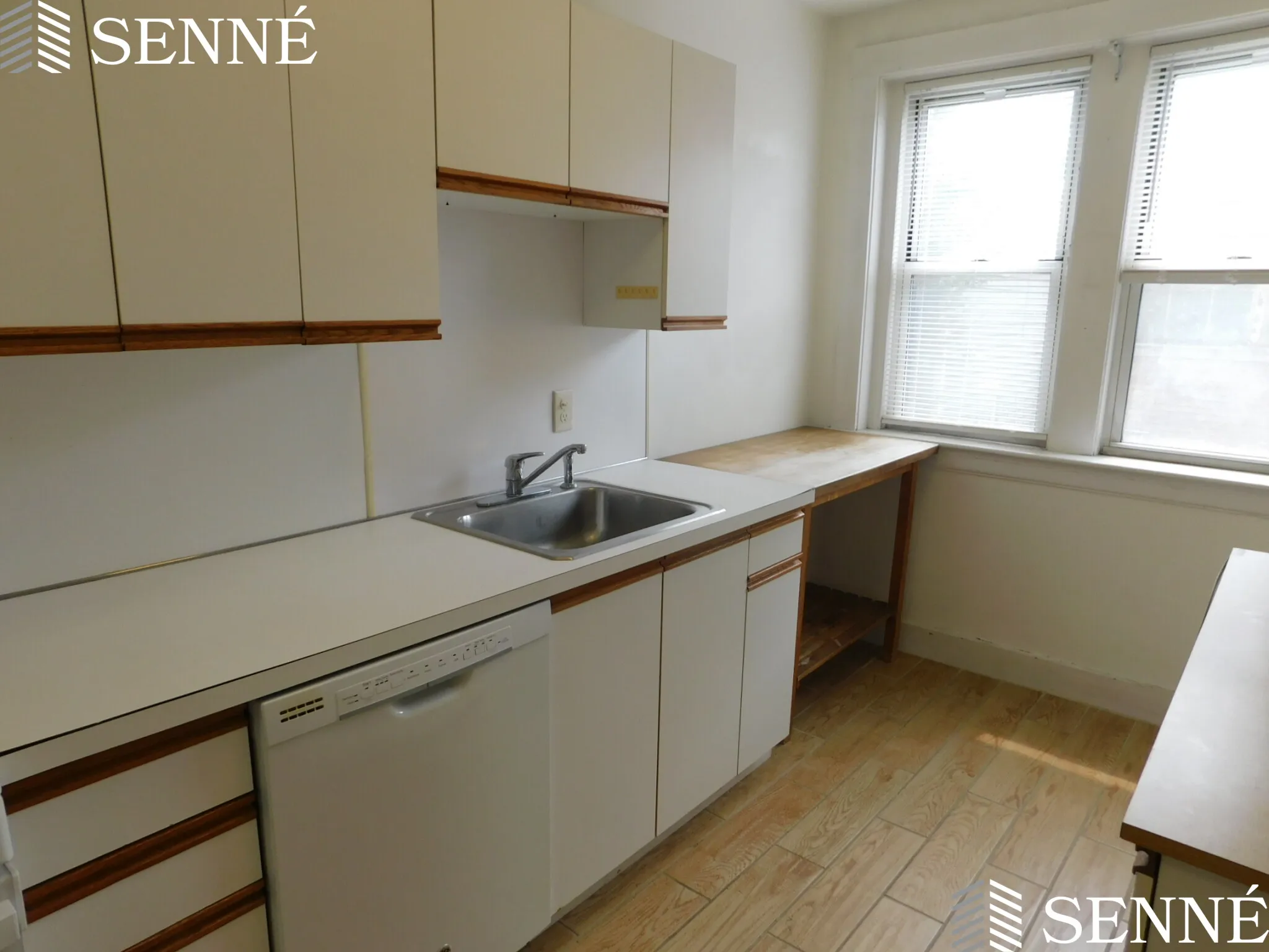 2 bed, 1 bath apartment for rent at 1 Newport Rd Unit 1, Baldwin — photo 4 of 11
