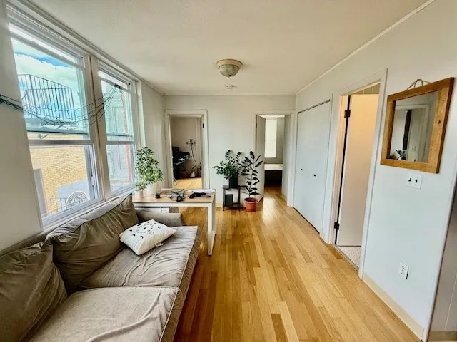 2 bed, 1 bath apartment for rent at 1 Noyes Pl Unit 8, North End — photo 3 of 13
