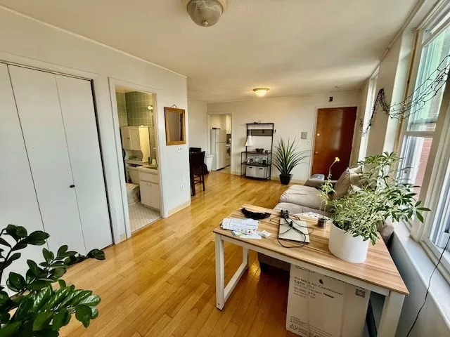 2 bed, 1 bath apartment for rent at 1 Noyes Pl Unit 8, North End — photo 4 of 13