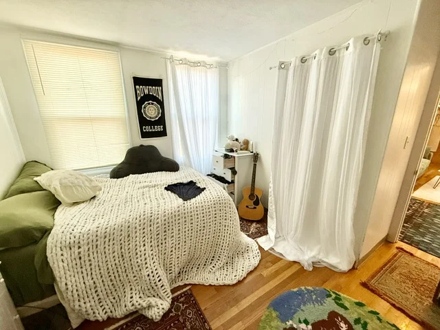 2 bed, 1 bath apartment for rent at 1 Noyes Pl Unit 9, North End — photo 5 of 10