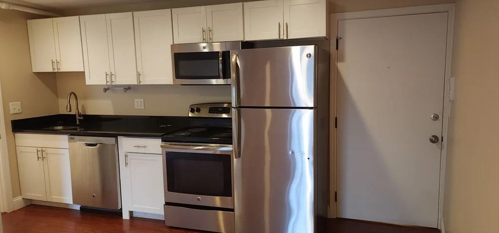 1 bed, 1 bath apartment for rent at 1 Old Colony Rd Unit 109, Mansfield — photo 3 of 7