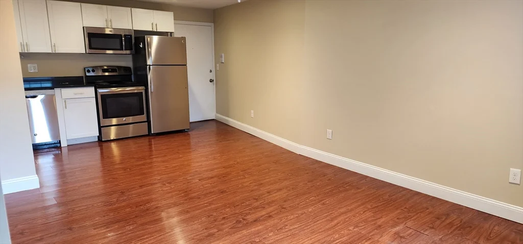 1 bed, 1 bath apartment for rent at 1 Old Colony Rd Unit 109, Mansfield