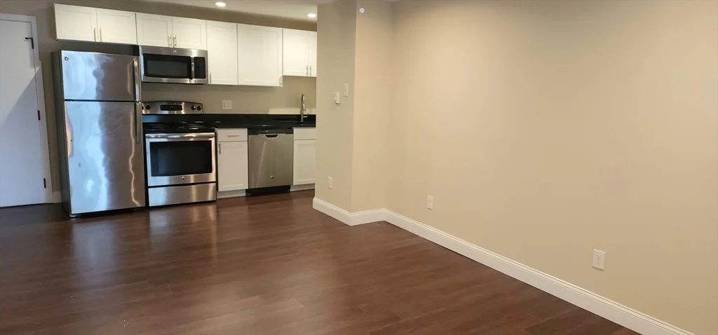 1 bed, 1 bath apartment for rent at 1 Old Colony Rd Unit 204, Mansfield — photo 2 of 7