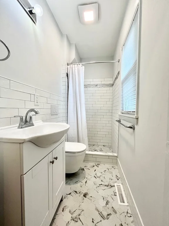 4 bed, 2 bath apartment for rent at 1 Oliver, Watertown — photo 15 of 17