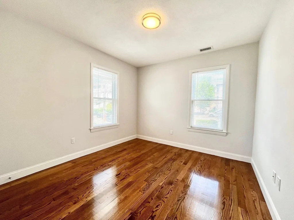 4 bed, 2 bath apartment for rent at 1 Oliver, Watertown — photo 11 of 17