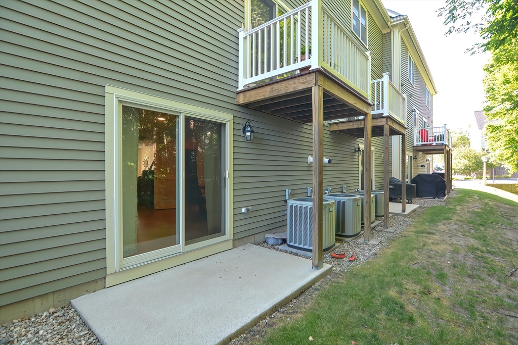 2 bed, 2 bath apartment for rent at 1 Olson St Unit 4, Wilmington — photo 6 of 25