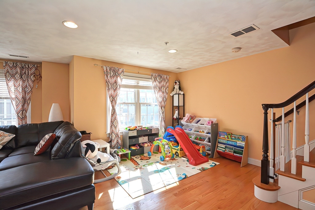 2 bed, 2 bath apartment for rent at 1 Olson St Unit 4, Wilmington — photo 13 of 25