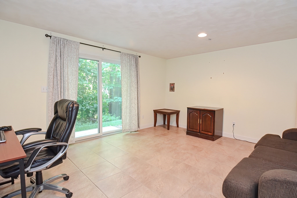 2 bed, 2 bath apartment for rent at 1 Olson St Unit 4, Wilmington — photo 24 of 25