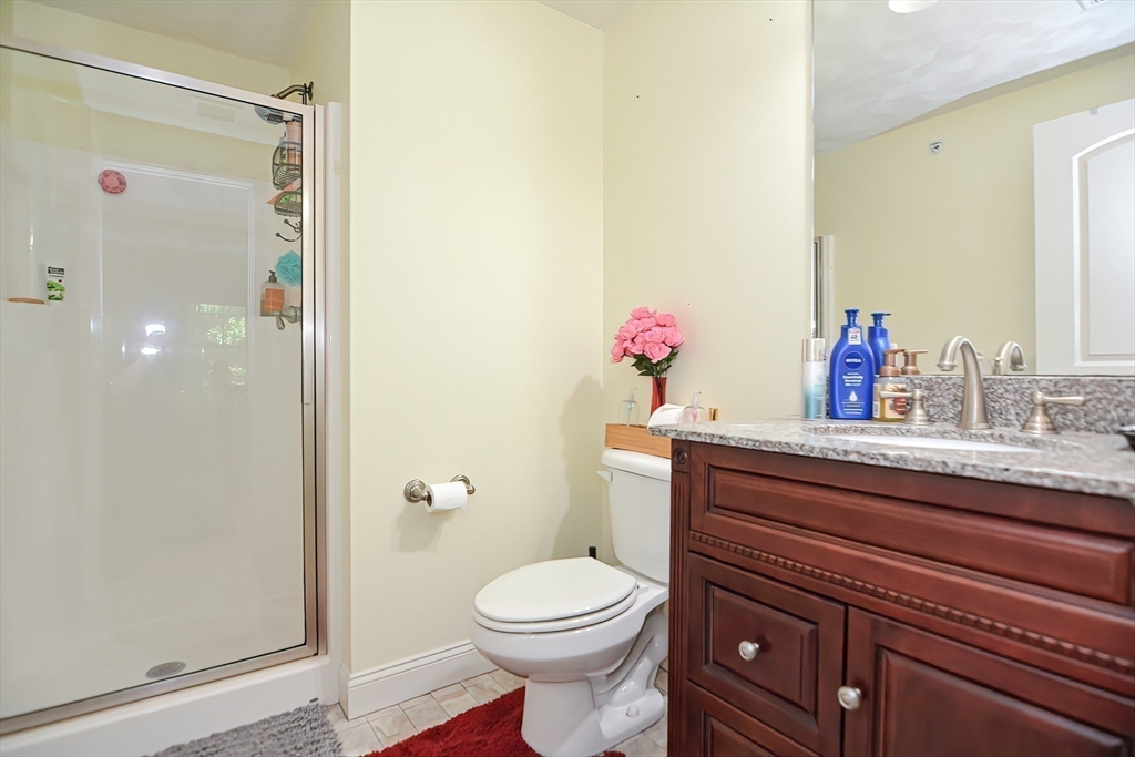2 bed, 2 bath apartment for rent at 1 Olson St Unit 4, Wilmington — photo 20 of 25