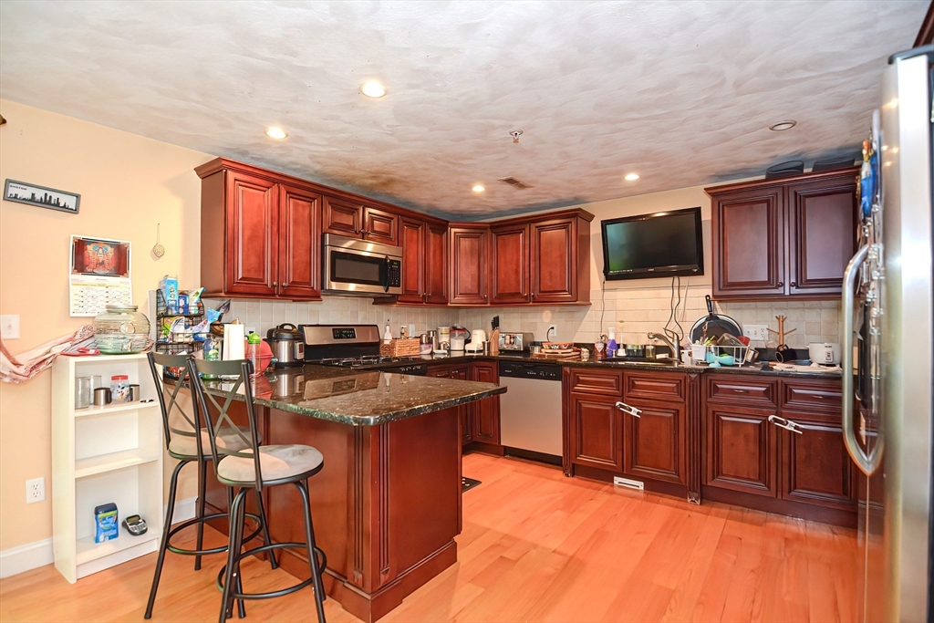 2 bed, 2 bath apartment for rent at 1 Olson St Unit 4, Wilmington — photo 10 of 25